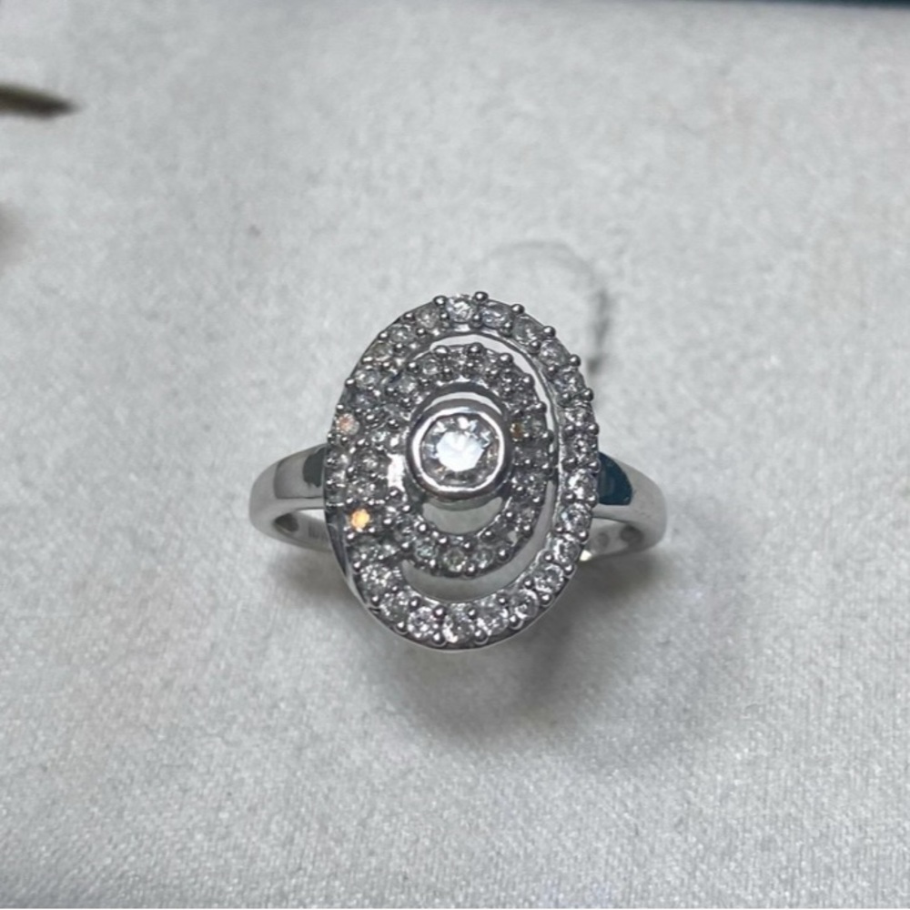 10k White Gold 1/2 ct Diamond ring